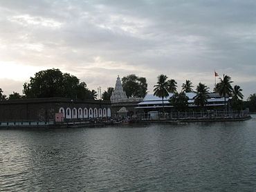 370px-Siddheshwar_temple_Solapur